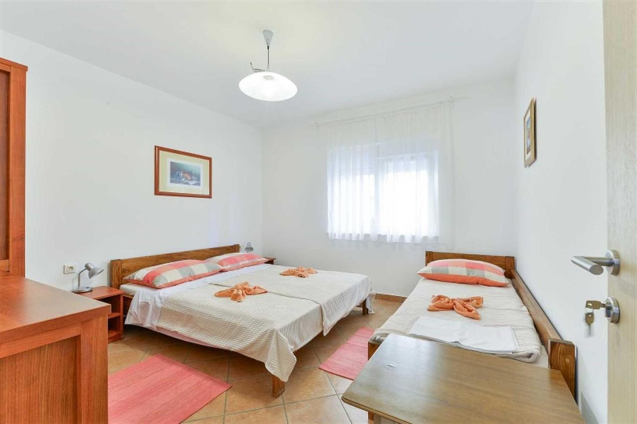 Apartment House Inga Вир Екстер'єр фото