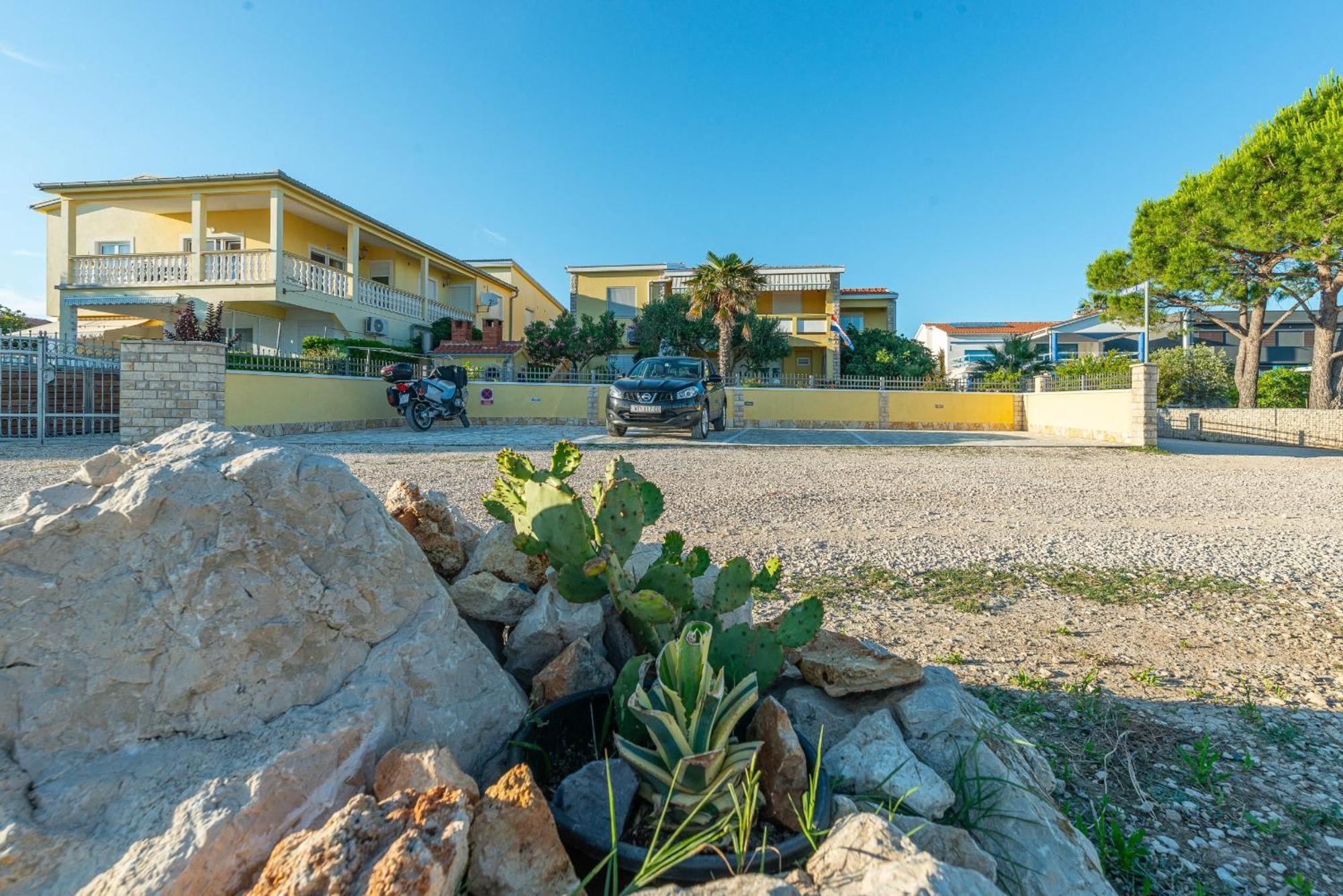 Apartment House Inga Вир Екстер'єр фото