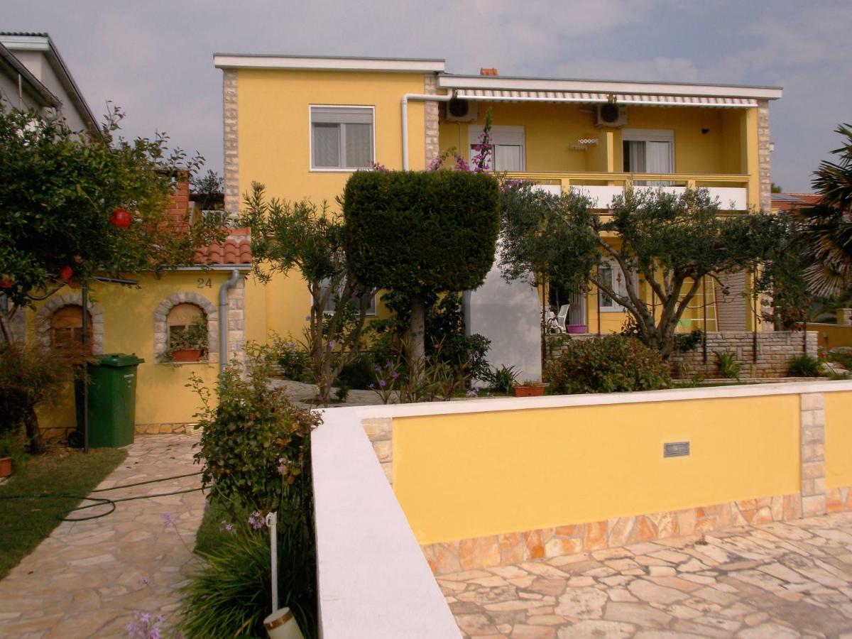 Apartment House Inga Вир Екстер'єр фото
